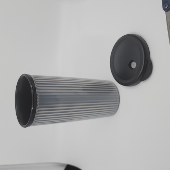 Tupperware Insulated Tumbler Black New - Picture 1 of 5